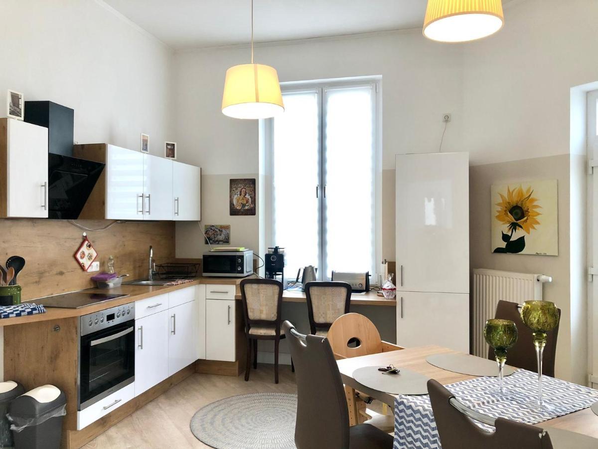Villa Hanseart Luebeck - Privatzimmer In Zentraler Lage Екстериор снимка