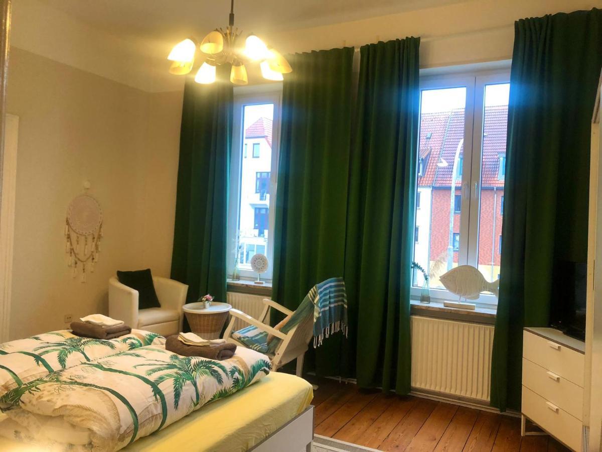 Villa Hanseart Luebeck - Privatzimmer In Zentraler Lage Екстериор снимка